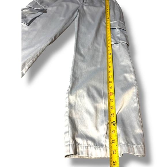 Gina Tricot Women's Medium Sky Blue Satin Loose Relaxed Fit Cropped Cargo Pants - Picture 11 of 16